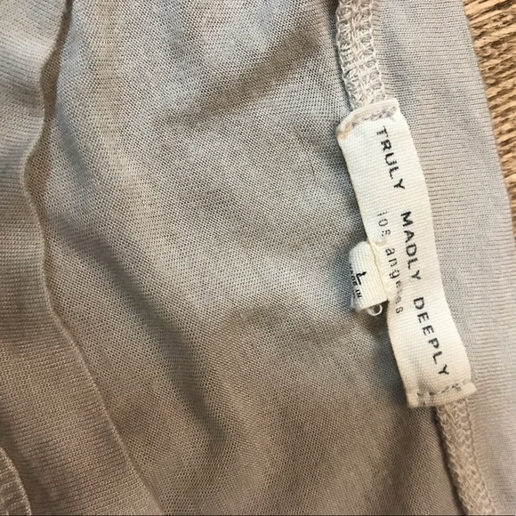 Flowy top - Picture 2 of 3